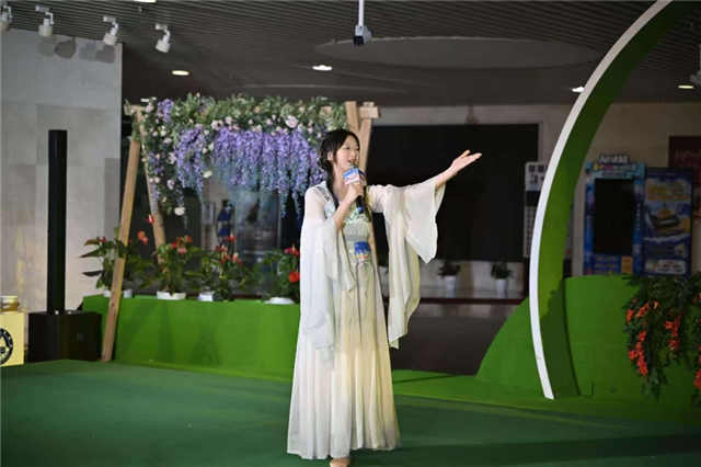 《青年报》学生化身“航海文化传播使者”，上海这所高校打造实践育人与文化传承融合新样本